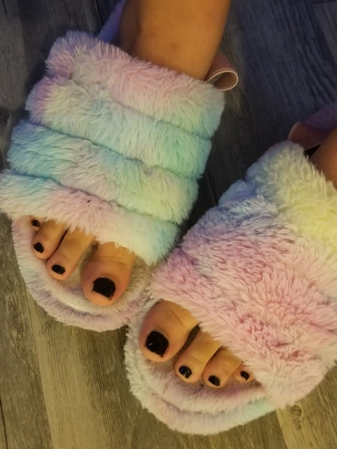PrettyToes OnlyFans Picture