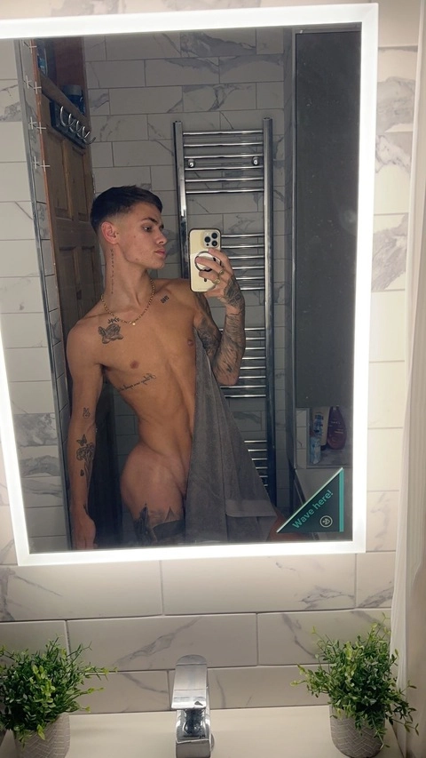 Tattooedtwink69 OnlyFans Picture