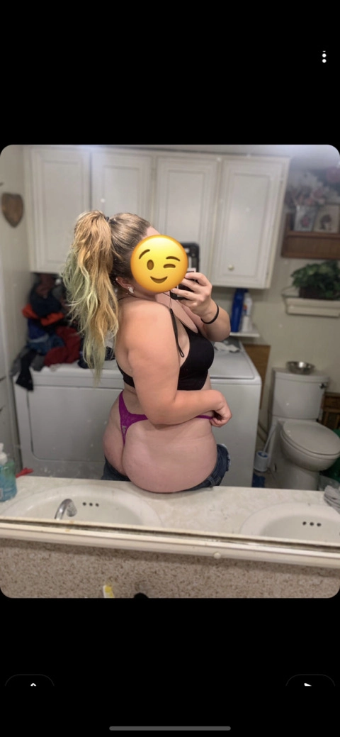 Thickbitch18 OnlyFans Picture