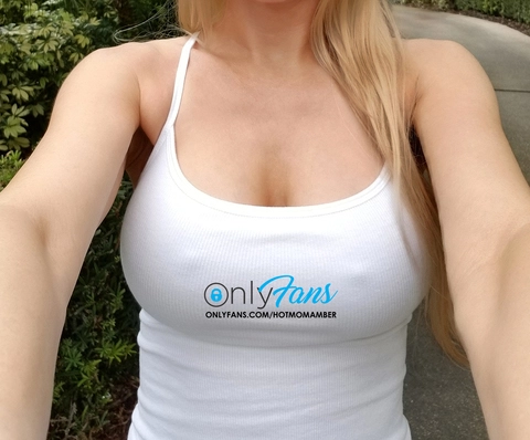 Hot Mom Amber OnlyFans Picture