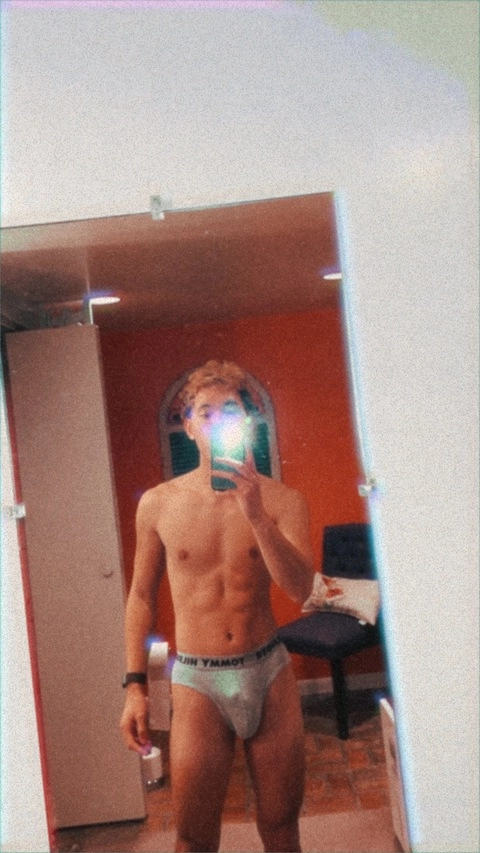 Luke OnlyFans Picture