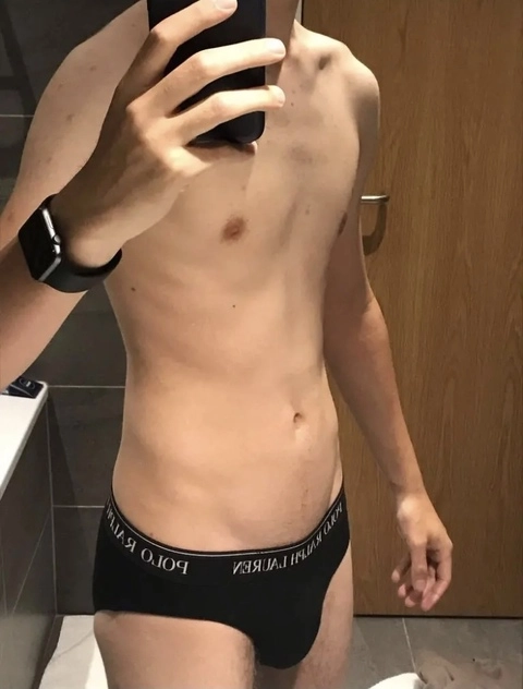 SW London Boy OnlyFans Picture