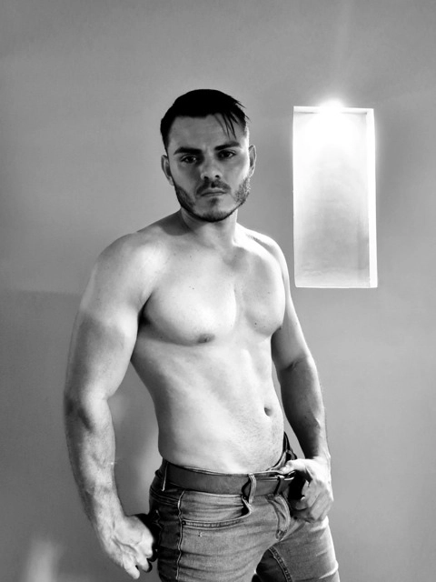 Lucho OnlyFans Picture