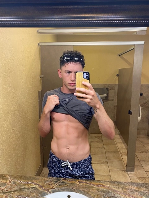 Tyler ❤️‍?? OnlyFans Picture