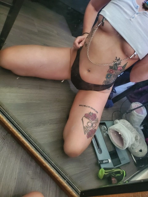 Freya-flowers OnlyFans Picture