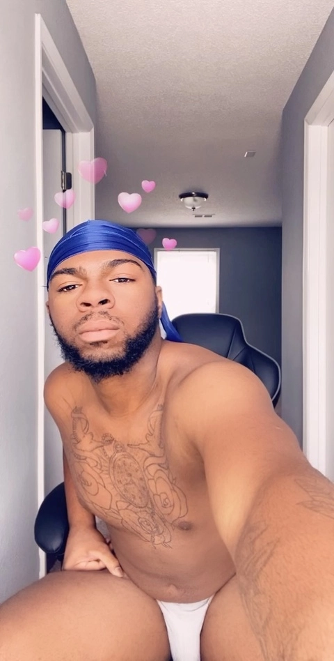 Mad papi🥰😈 OnlyFans Picture