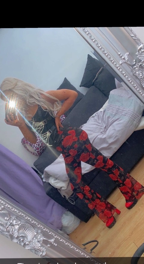 BlondeWelshy OnlyFans Picture