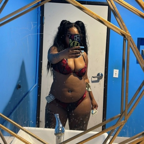 MamiKaylah? OnlyFans Picture