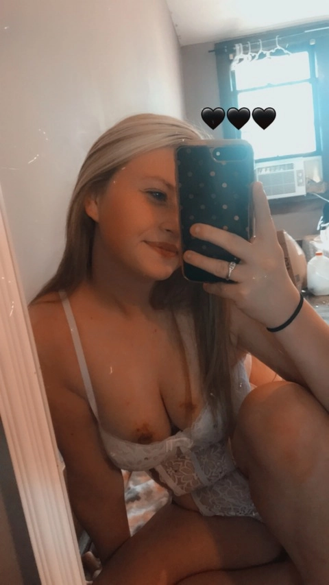 bre OnlyFans Picture