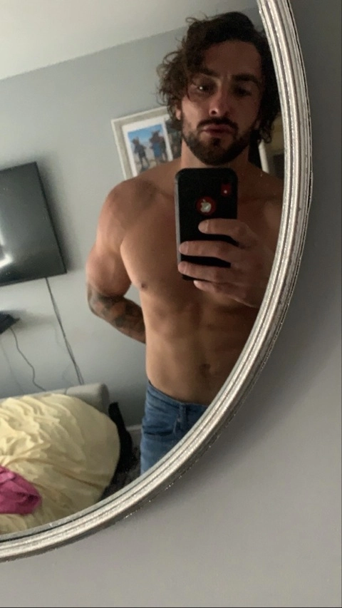 Dan OnlyFans Picture