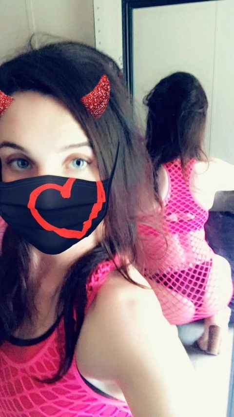 Queen’sCourt OnlyFans Picture