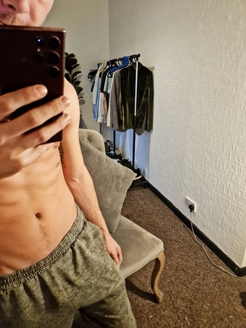 BritLad94 | JM OnlyFans Picture