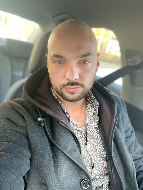 Dragan OnlyFans Picture