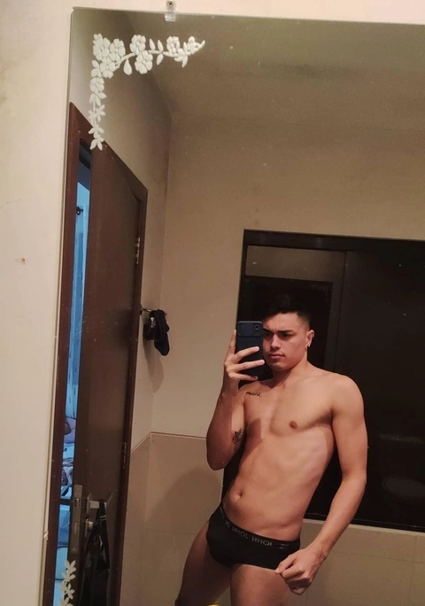 Kevin Eduardo OnlyFans Picture