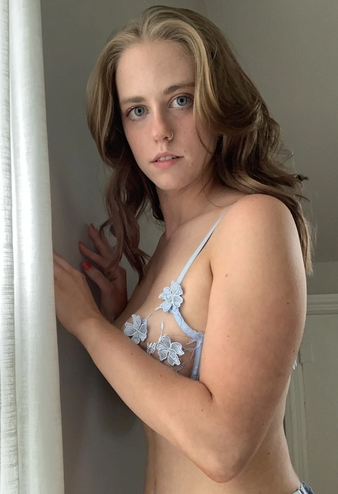 Emmie Jane OnlyFans Picture