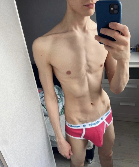 Tom OnlyFans Picture