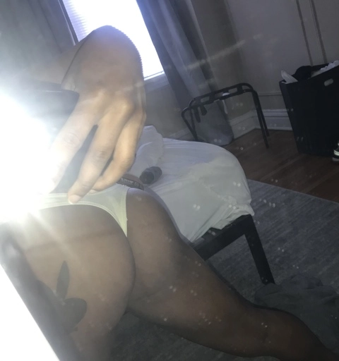 NAOMI OnlyFans Picture