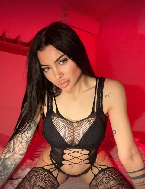 Lana🖤 OnlyFans Picture