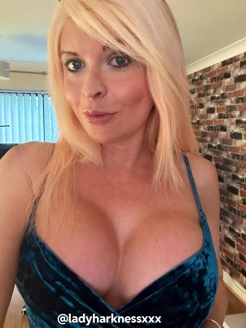 Ladyharkness OnlyFans Picture