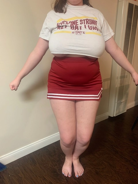 Kyliethecurvy OnlyFans Picture