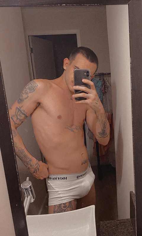 guipo OnlyFans Picture