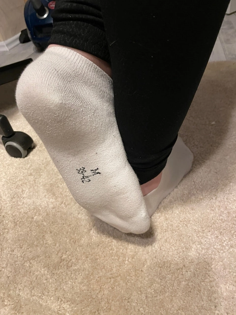 Lia_Footdom OnlyFans Picture