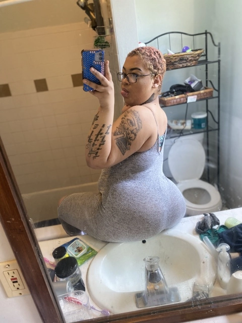 RicanGoddess OnlyFans Picture