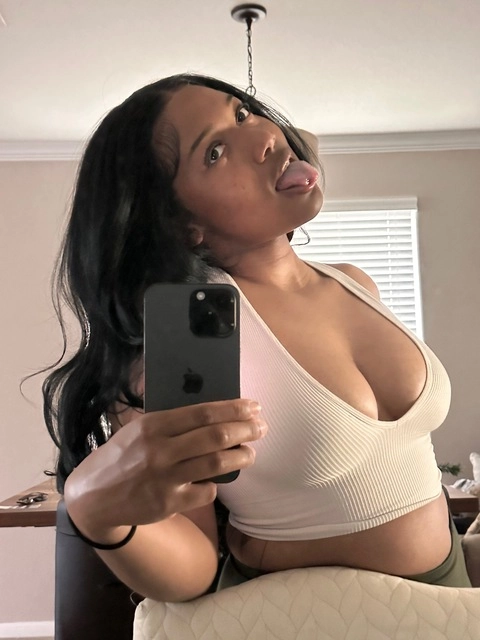 Safiya? OnlyFans Picture