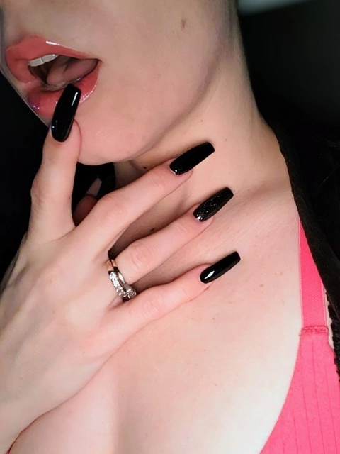 Claw Queen OnlyFans Picture