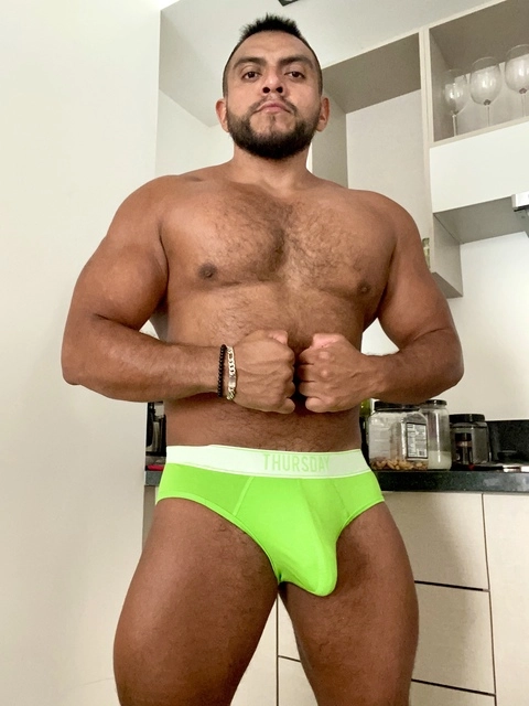 Luis Karvlaska OnlyFans Picture