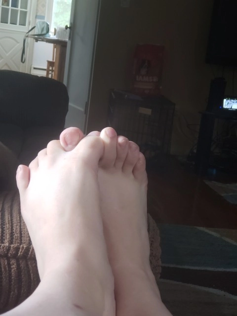 Petit Feet OnlyFans Picture