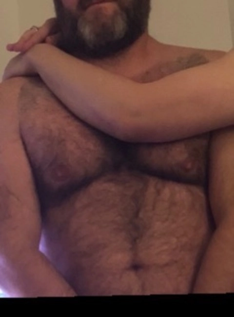 Hunghairybear79 8”