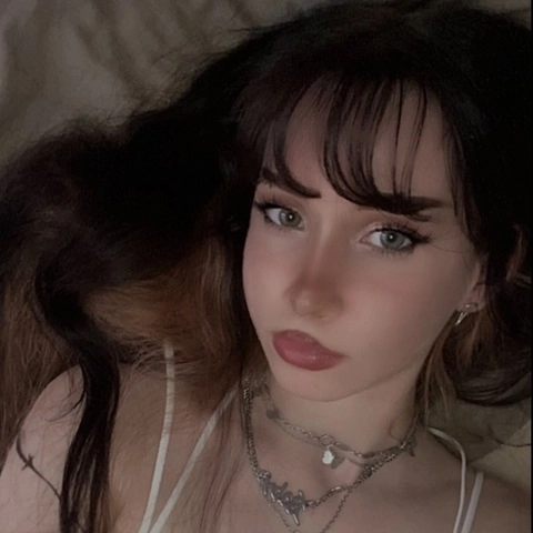 lyna ♡ OnlyFans Picture