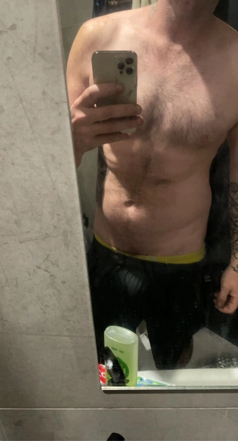 Kiwi boy OnlyFans Picture