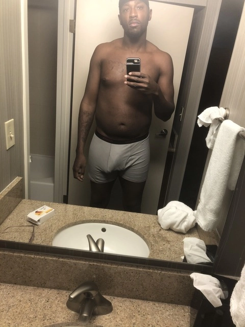 BigUnit OnlyFans Picture