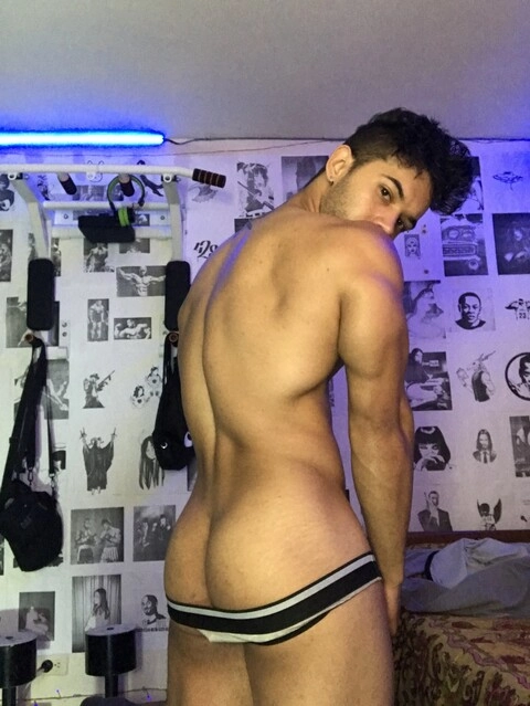 𝐇𝐀𝐋𝐅 𝐇𝐄𝐀𝐕𝐄𝐍, 𝐇𝐀𝐋𝐅 𝐇𝐄𝐋𝐋 OnlyFans Picture