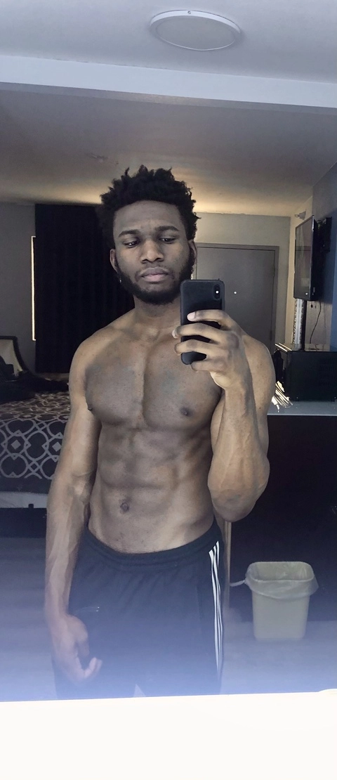 Trevon Lorenz OnlyFans Picture