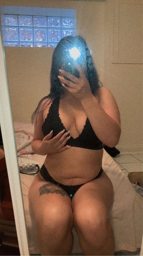 $apphireblu OnlyFans Picture