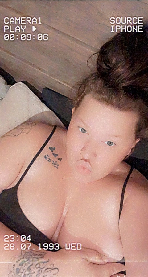 Queensarah24 OnlyFans Picture