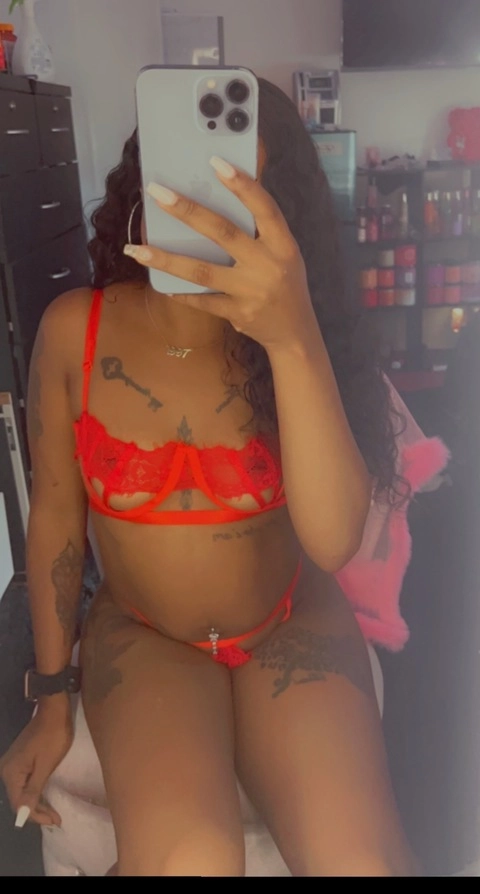 Santanazlove OnlyFans Picture