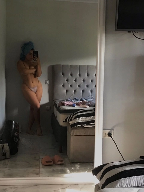 Jazmin OnlyFans Picture