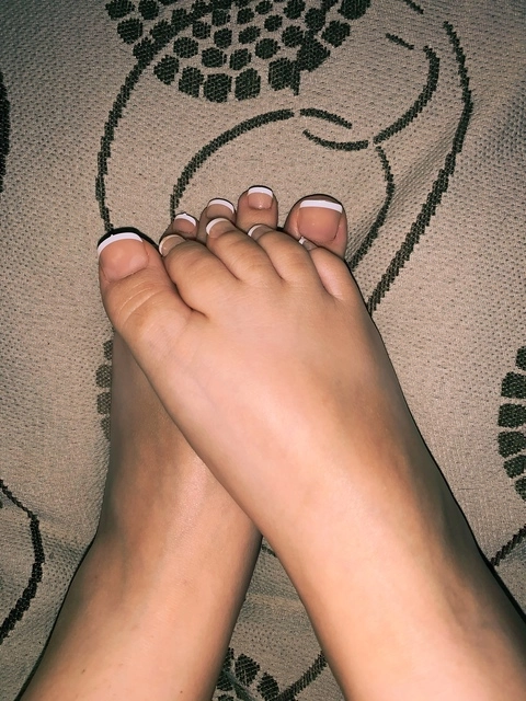 FeetQueen OnlyFans Picture