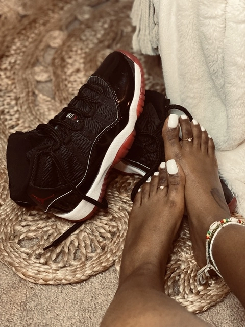 sneakersolesandtoes OnlyFans Picture