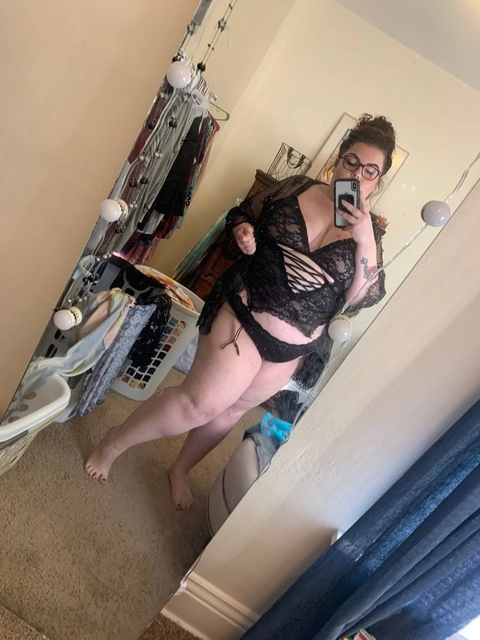 HailTheQueen OnlyFans Picture