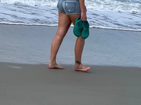 Barefoot Barbie OnlyFans Picture