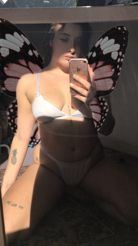 Evie OnlyFans Picture