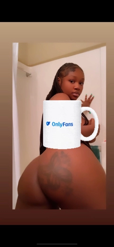 BeeCarter OnlyFans Picture