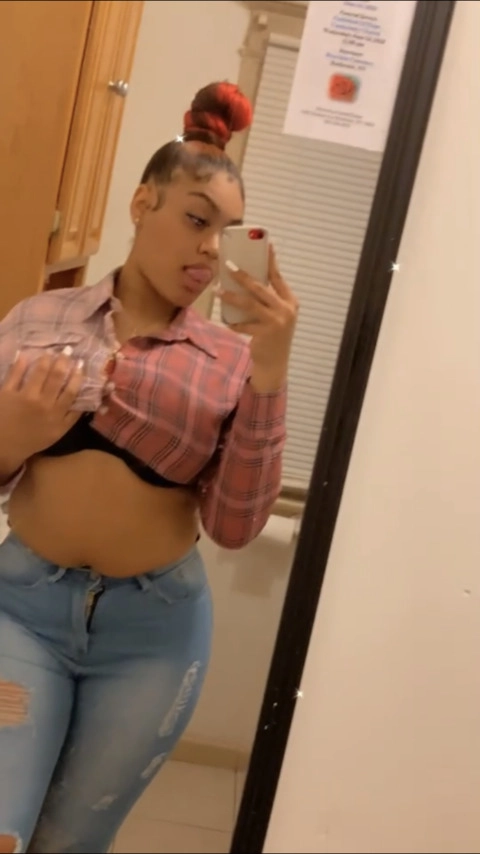 Aniya OnlyFans Picture