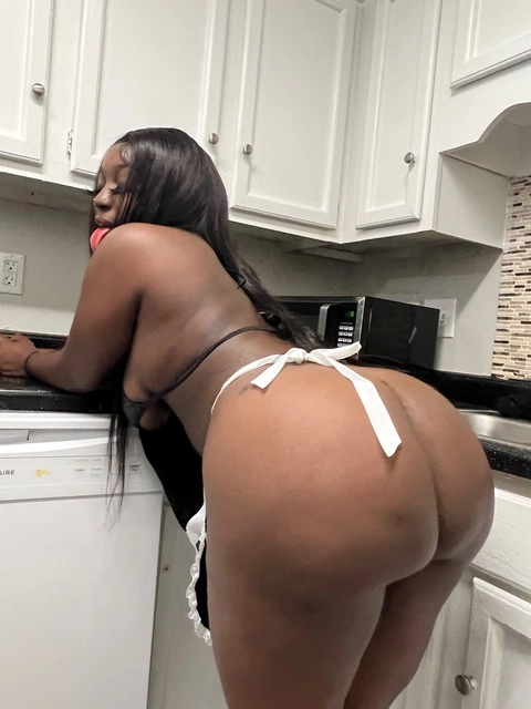 Tamekia Thick💓🍑😌 OnlyFans Picture