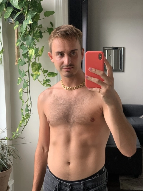 sam OnlyFans Picture